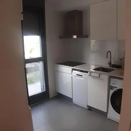 Entire In Apartment *